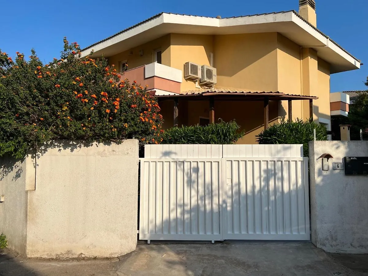 Beach House Sant'Andrea إيطاليا