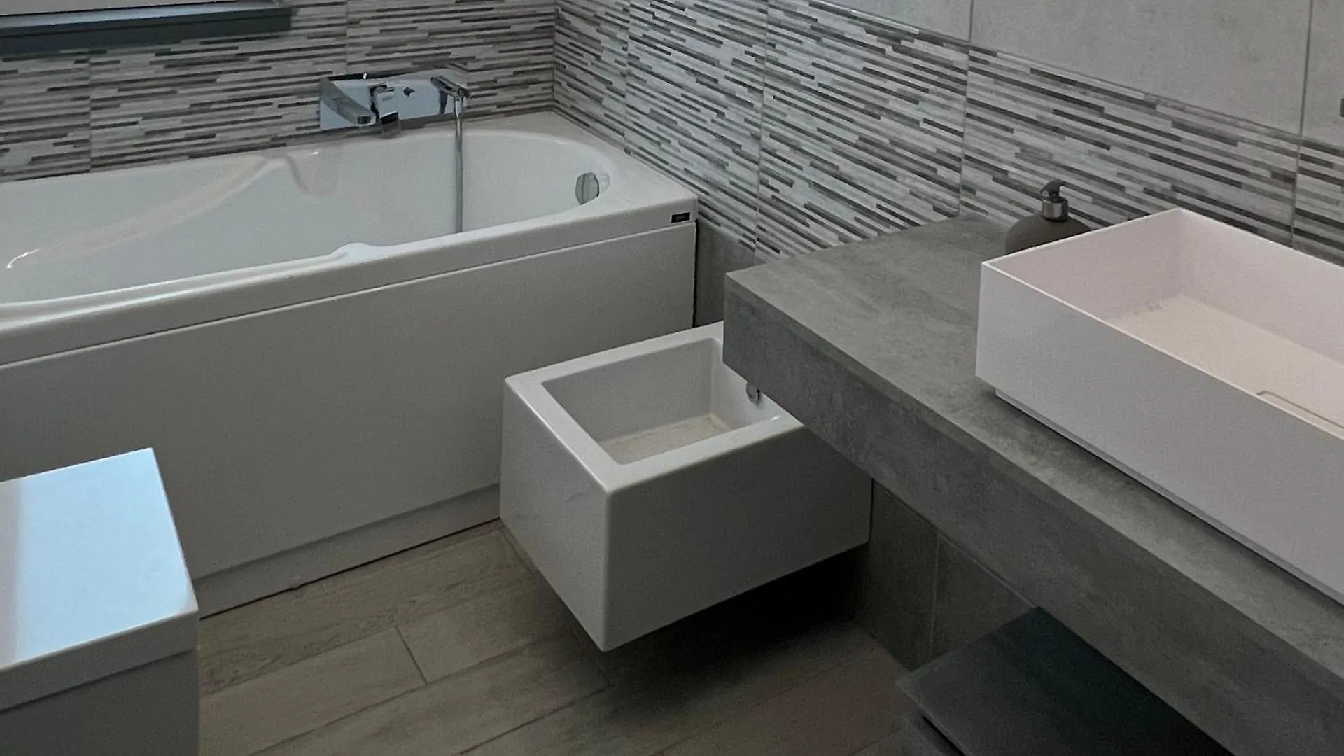 Beach House Sant'Andrea إيطاليا